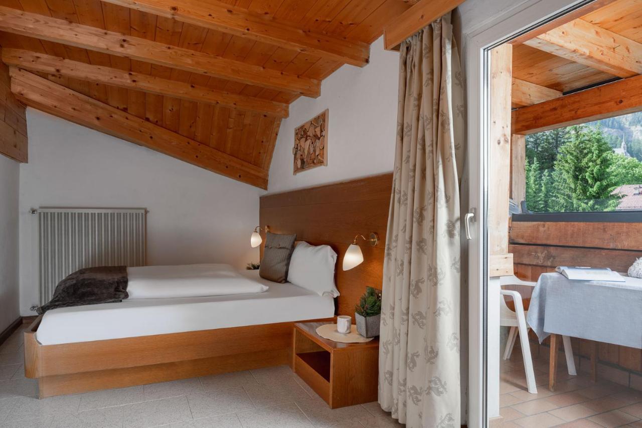 A. Paolo Apartments Vigo di Fassa Luaran gambar
