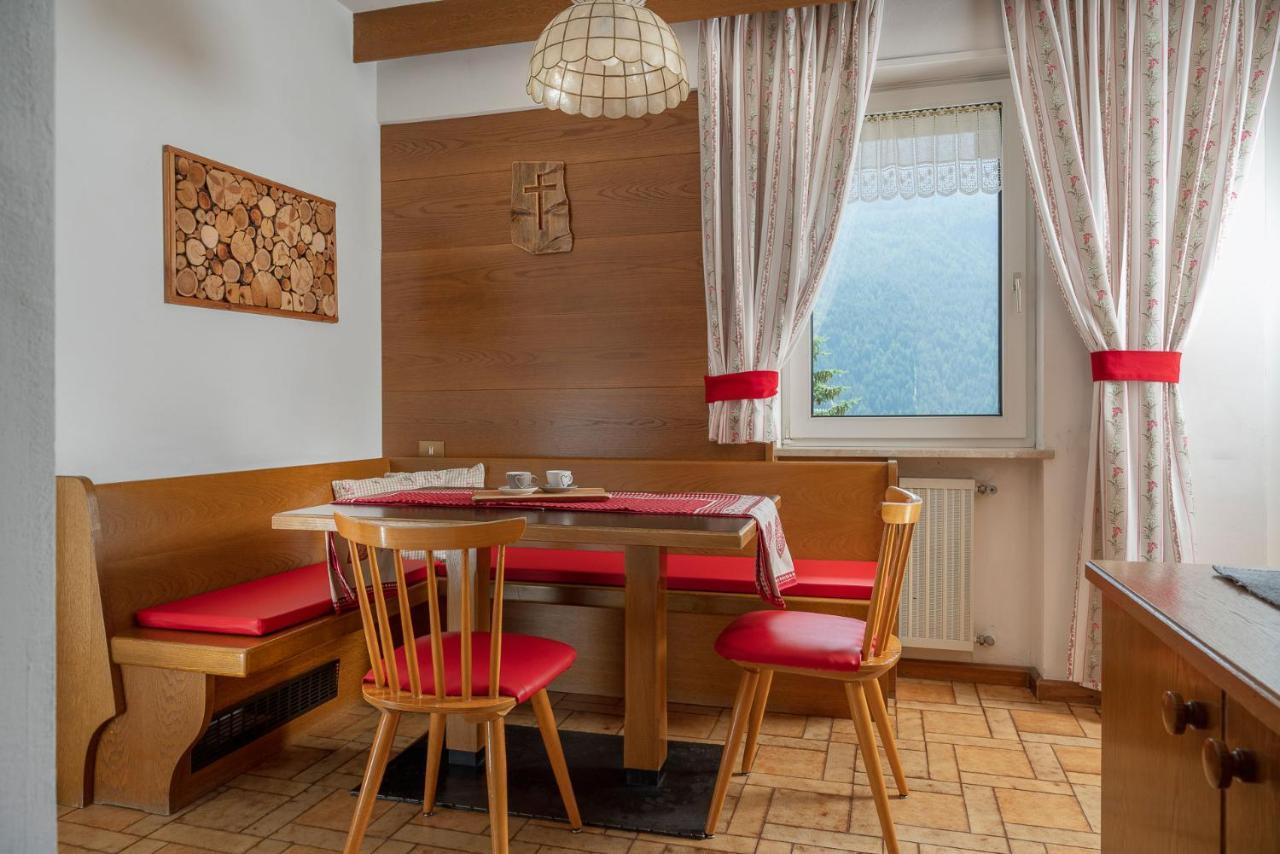 A. Paolo Apartments Vigo di Fassa Luaran gambar