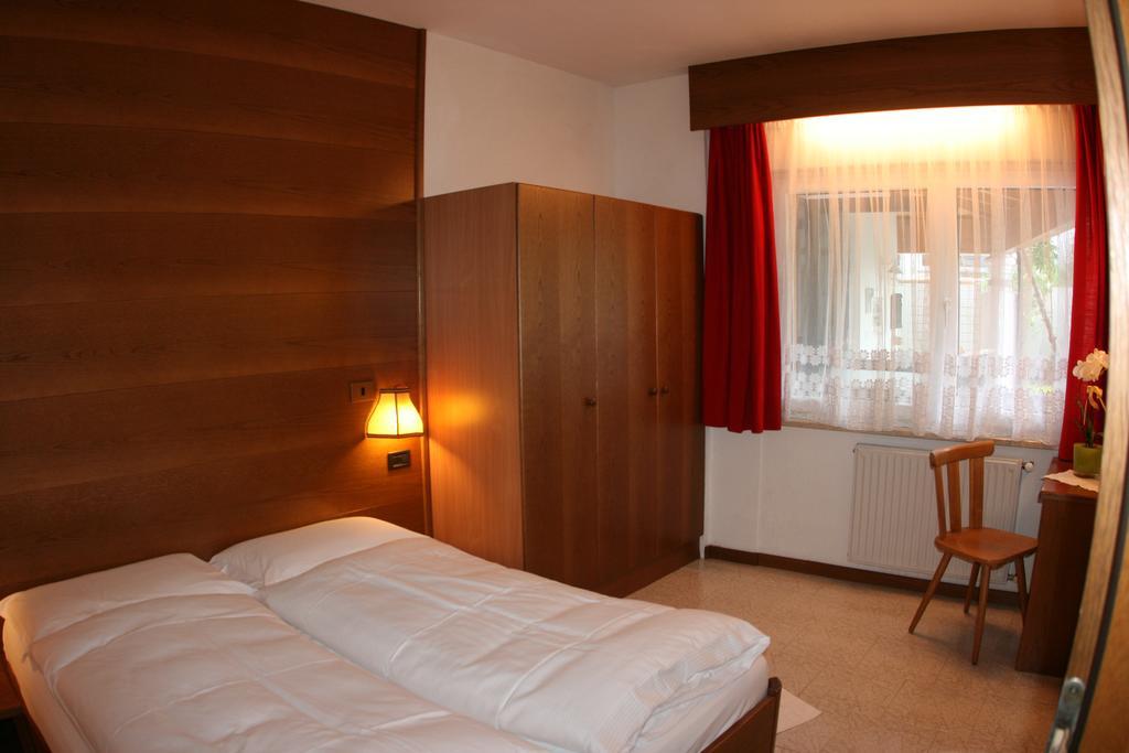 A. Paolo Apartments Vigo di Fassa Luaran gambar